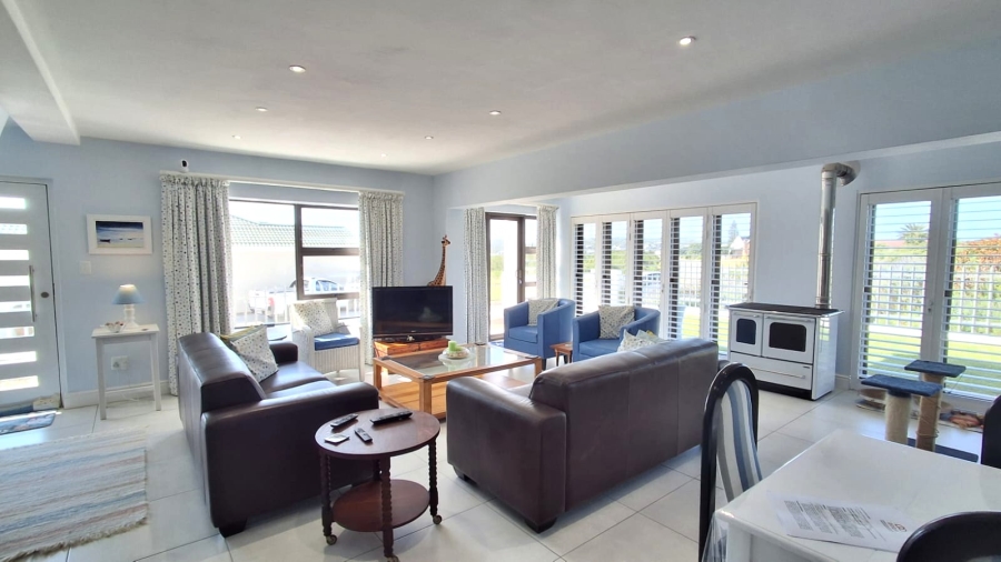 3 Bedroom Property for Sale in Stilbaai Wes Western Cape